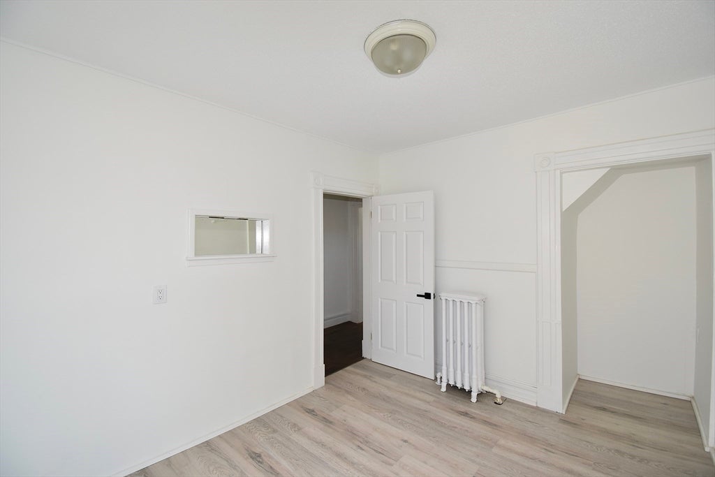 30 Laurel St, Holyoke, MA, 30 Laurel St, Holyoke, MA Photo #21
