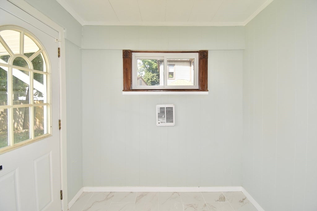 30 Laurel St, Holyoke, MA, 30 Laurel St, Holyoke, MA Photo #20