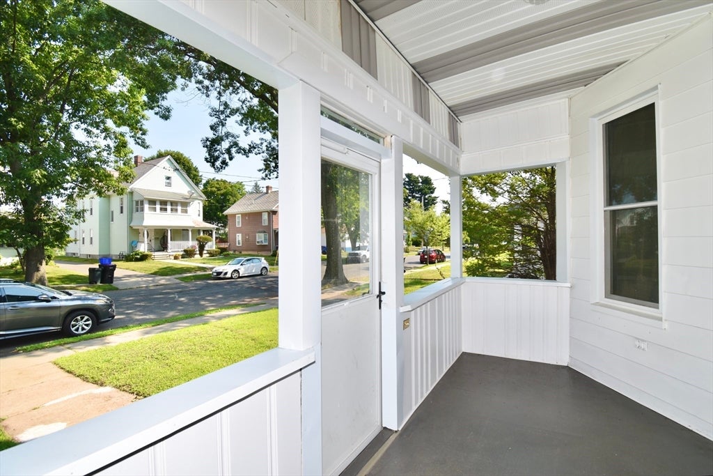 30 Laurel St, Holyoke, MA, 30 Laurel St, Holyoke, MA Photo #4