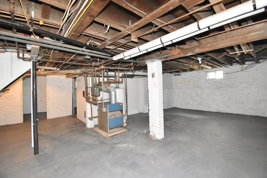 30 Laurel St, Holyoke, MA, 30 Laurel St, Holyoke, MA Photo #29