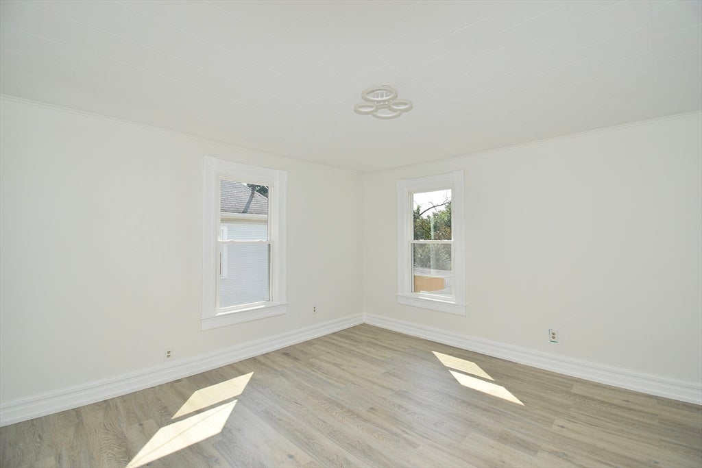30 Laurel St, Holyoke, MA, 30 Laurel St, Holyoke, MA Photo #22