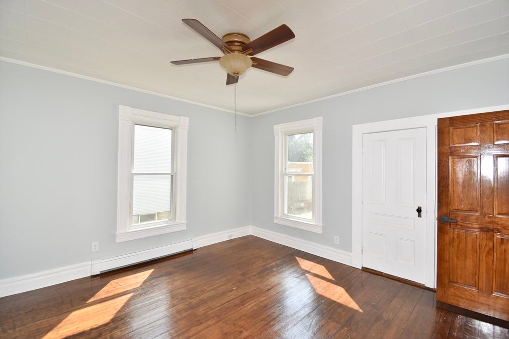 30 Laurel St, Holyoke, MA, 30 Laurel St, Holyoke, MA Photo #12