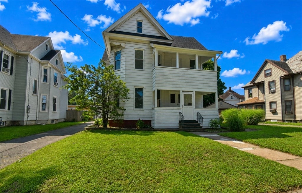 Photo of 30 Laurel St, Holyoke, MA