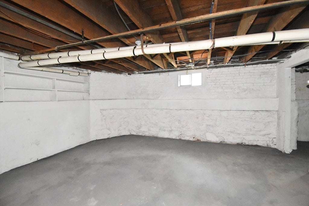 30 Laurel St, Holyoke, MA, 30 Laurel St, Holyoke, MA Photo #27
