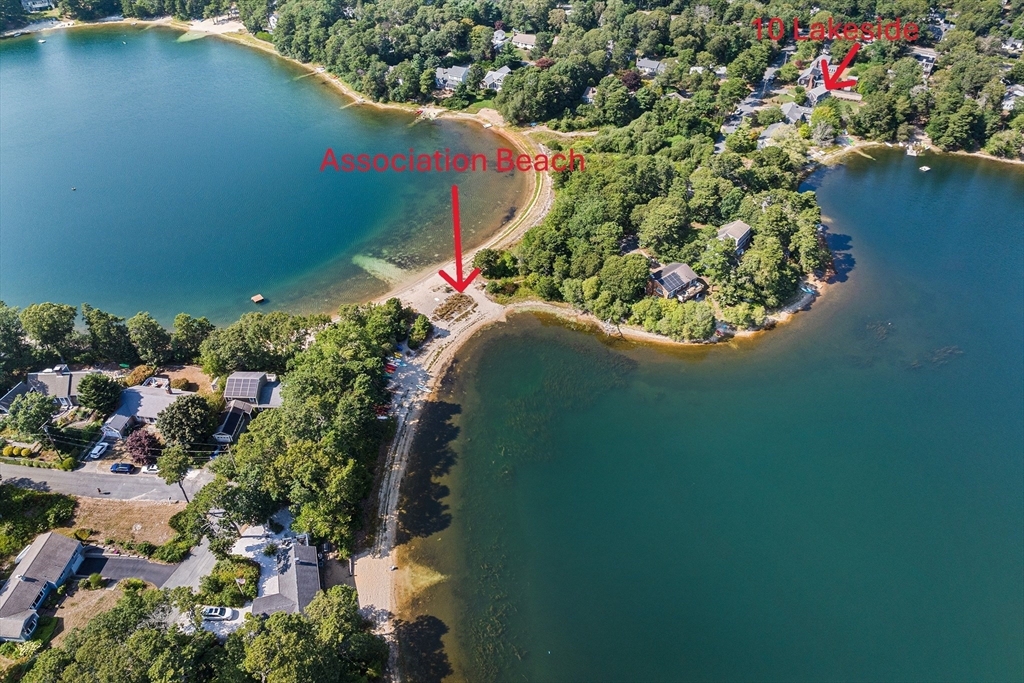 10 Lakeside Ter