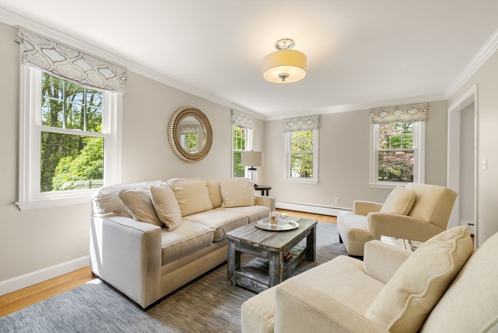 5 Blackhorse Ln, Hingham, MA Photo #4