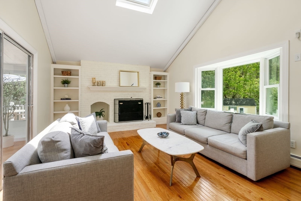 5 Blackhorse Ln, Hingham, MA Photo #5