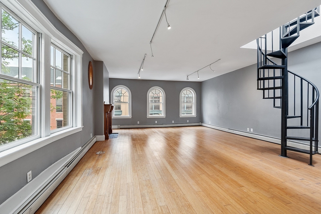 160 Merrimack St D