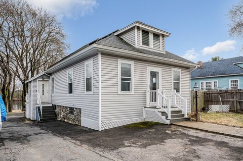 524 Lowell Street, Methuen, MA 01844 - MLS#: 73355024
