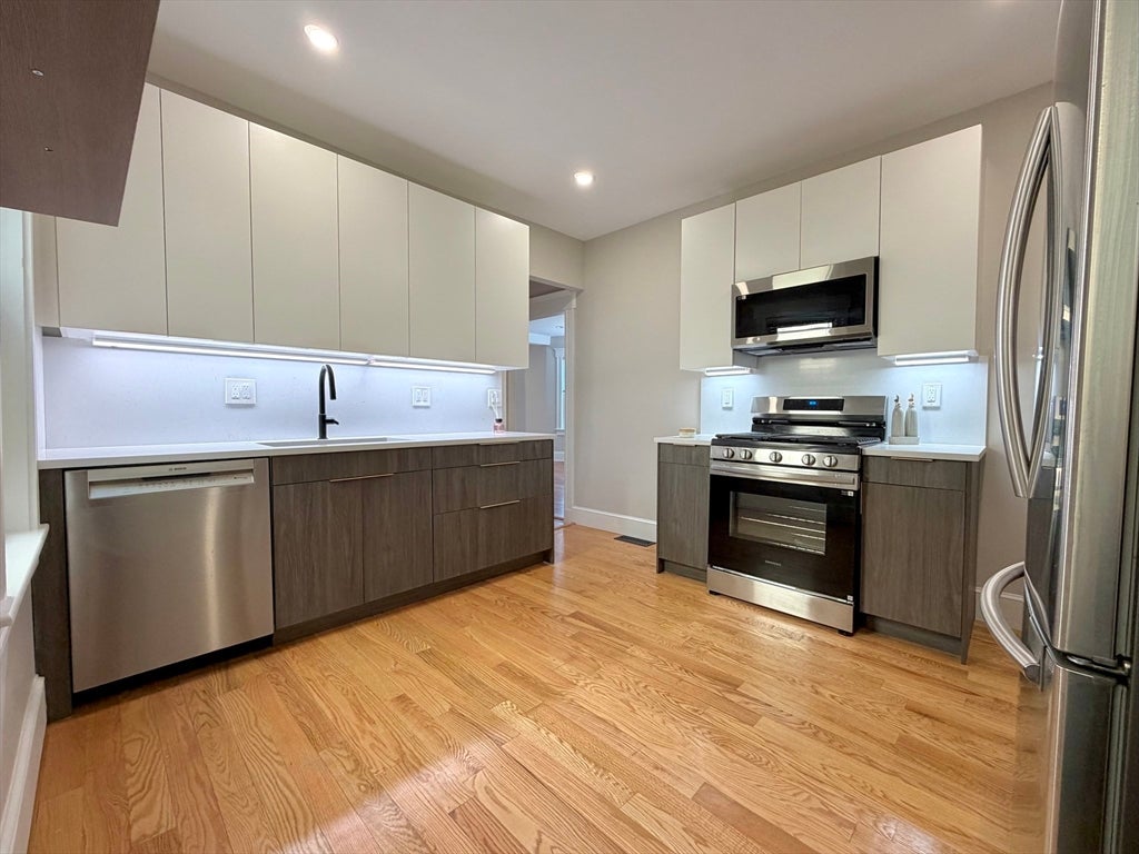 8 Fox St #1, Boston, MA, 8 Fox St #1, Boston, MA Photo #5