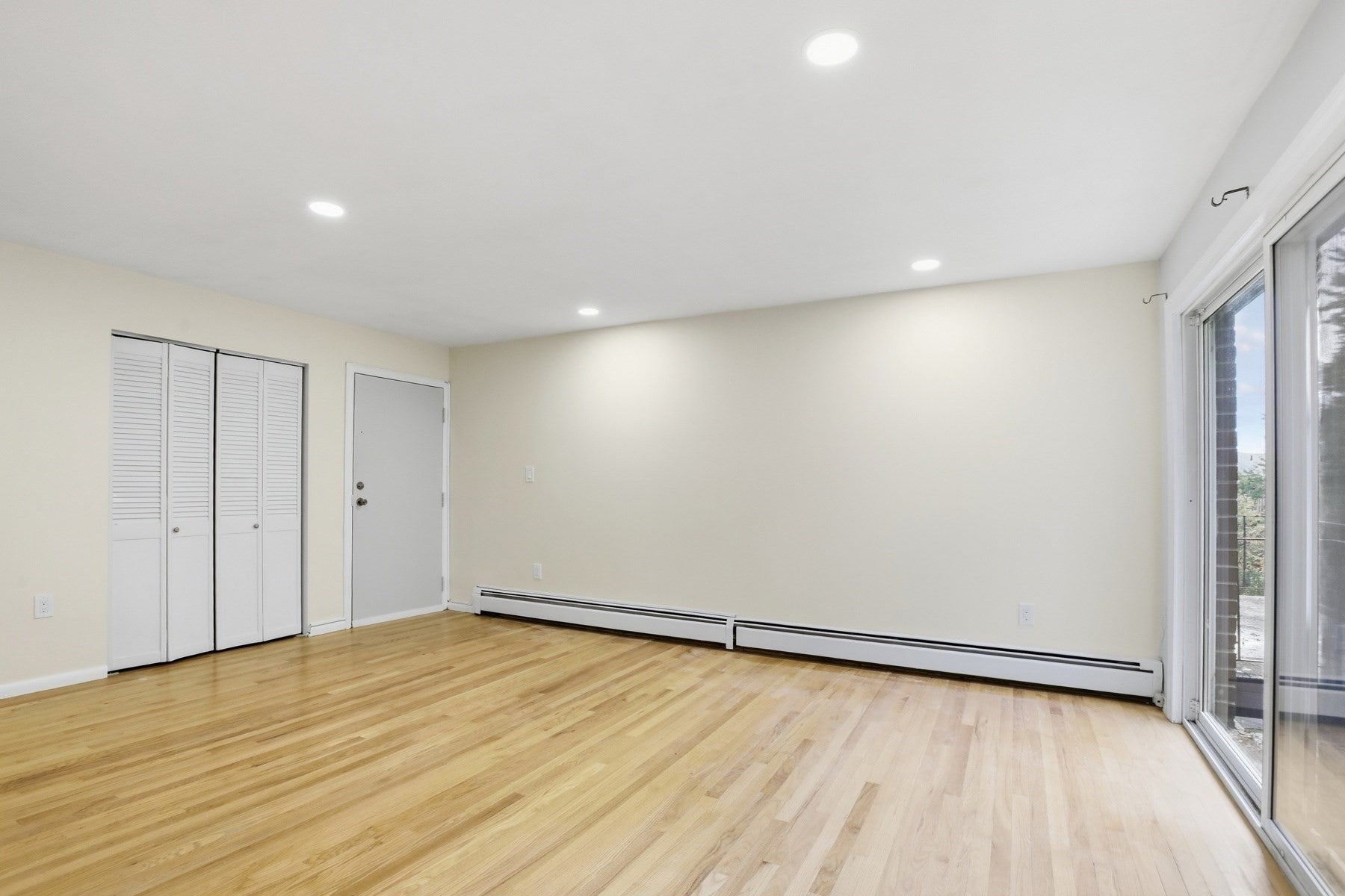 1 Fernview Ave #6, North Andover, MA Photo #3