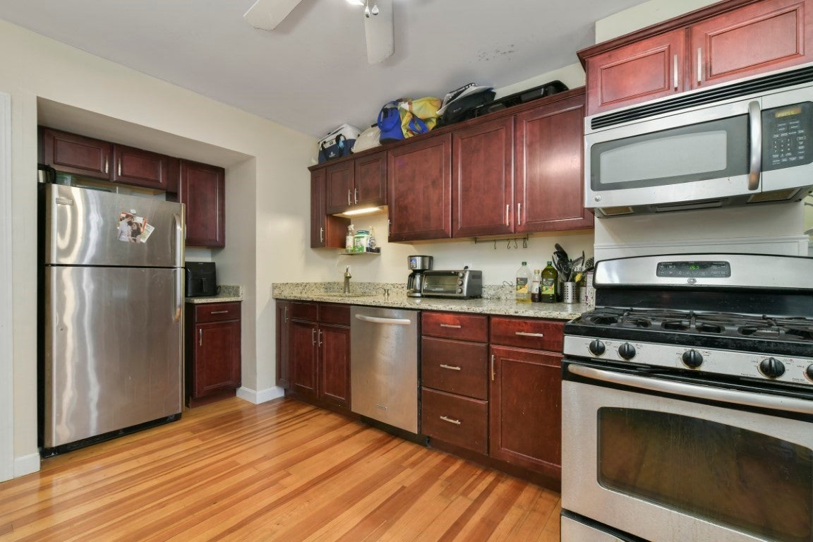 155 N St, Boston, MA Photo #20