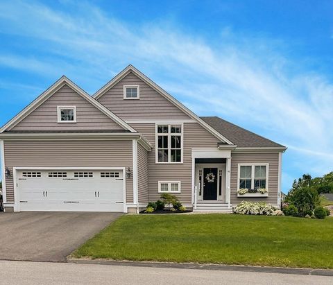 Photo of 46 Rockwood Lane #46, Upton, MA 01568 (MLS # 73493433)