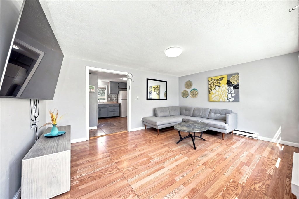 87 Beacon Ave 2
