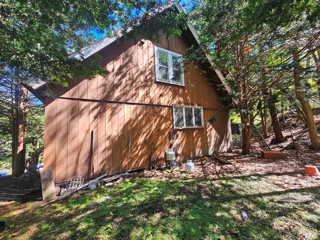 57 E Hawley Rd