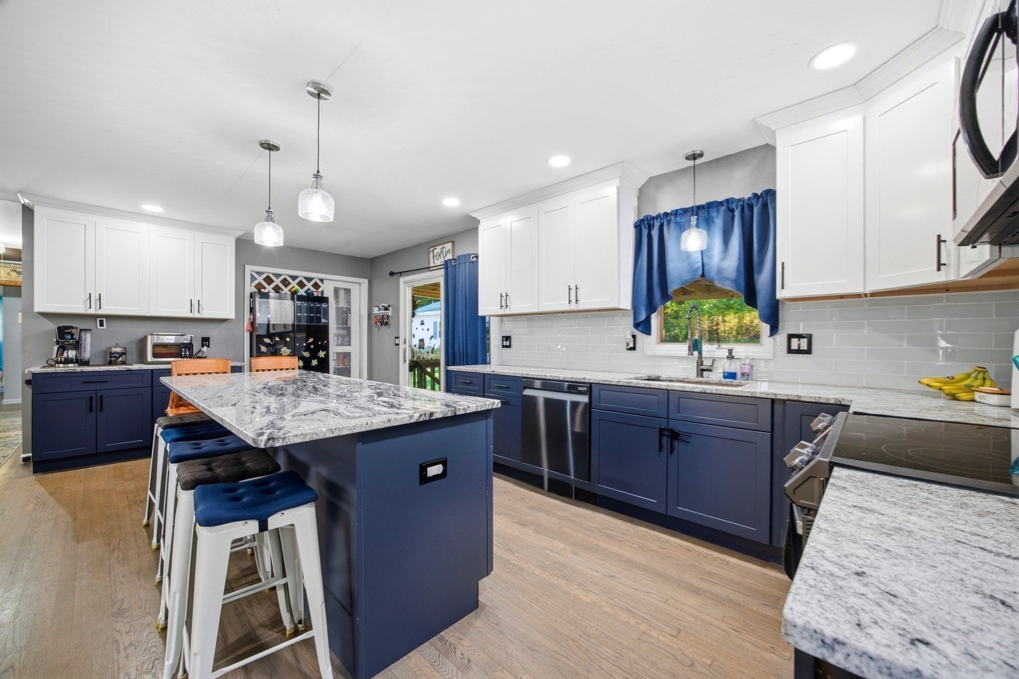 20 Sullivan Ln, South Hadley, MA Photo #17