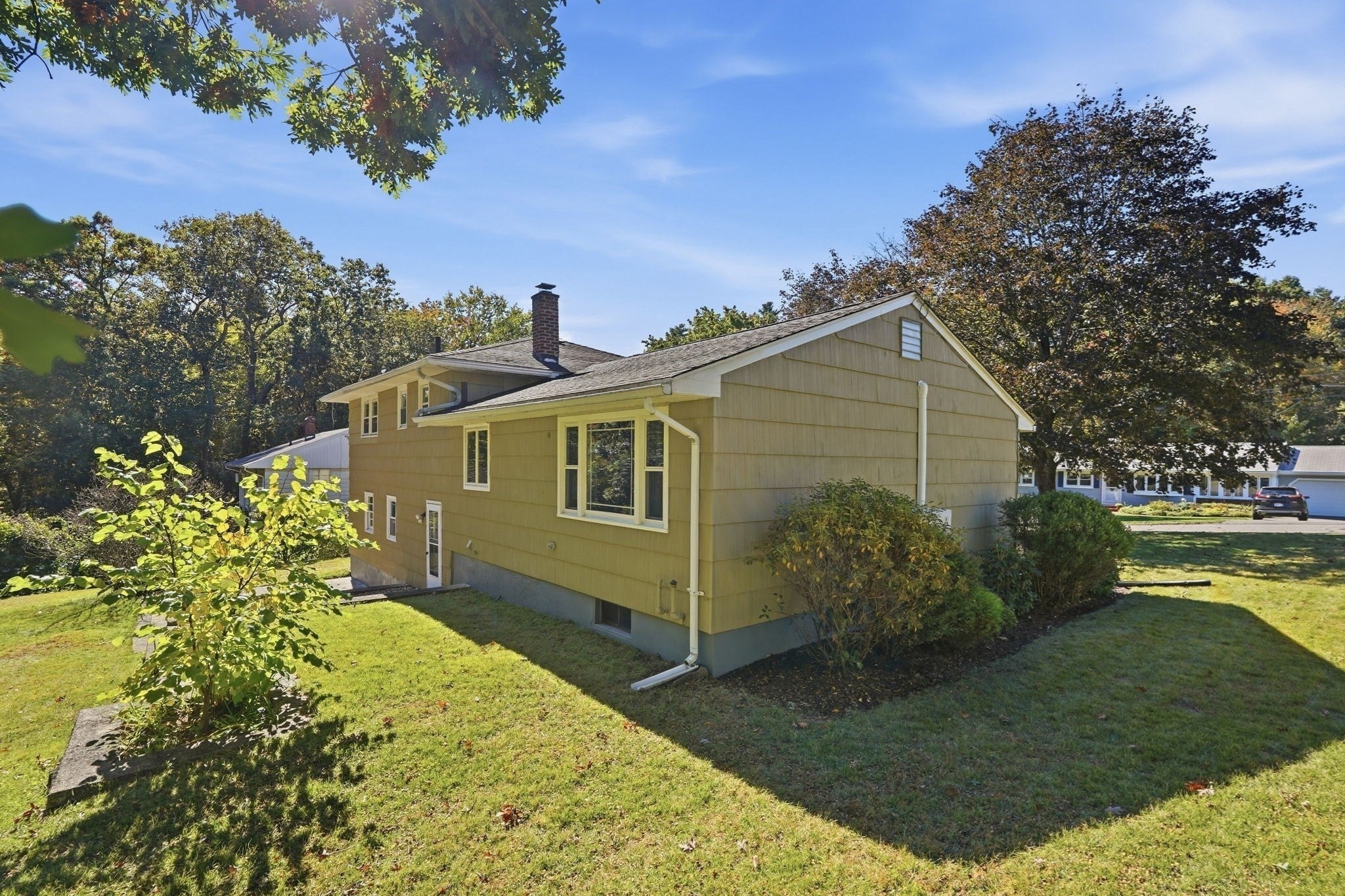 71 Woodside Rd, Ludlow, MA, 71 Woodside Rd, Ludlow, MA Photo #5