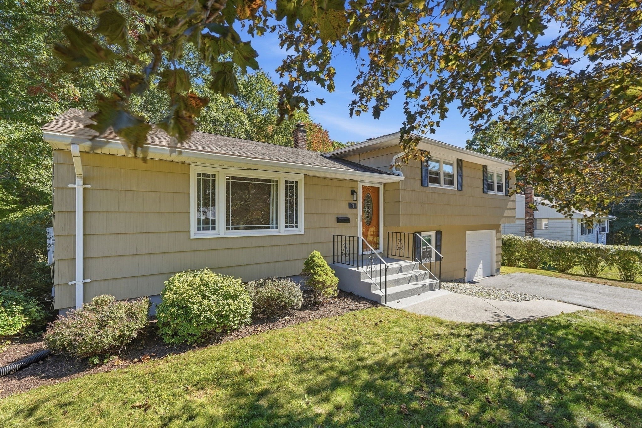 71 Woodside Rd, Ludlow, MA, 71 Woodside Rd, Ludlow, MA Photo #3