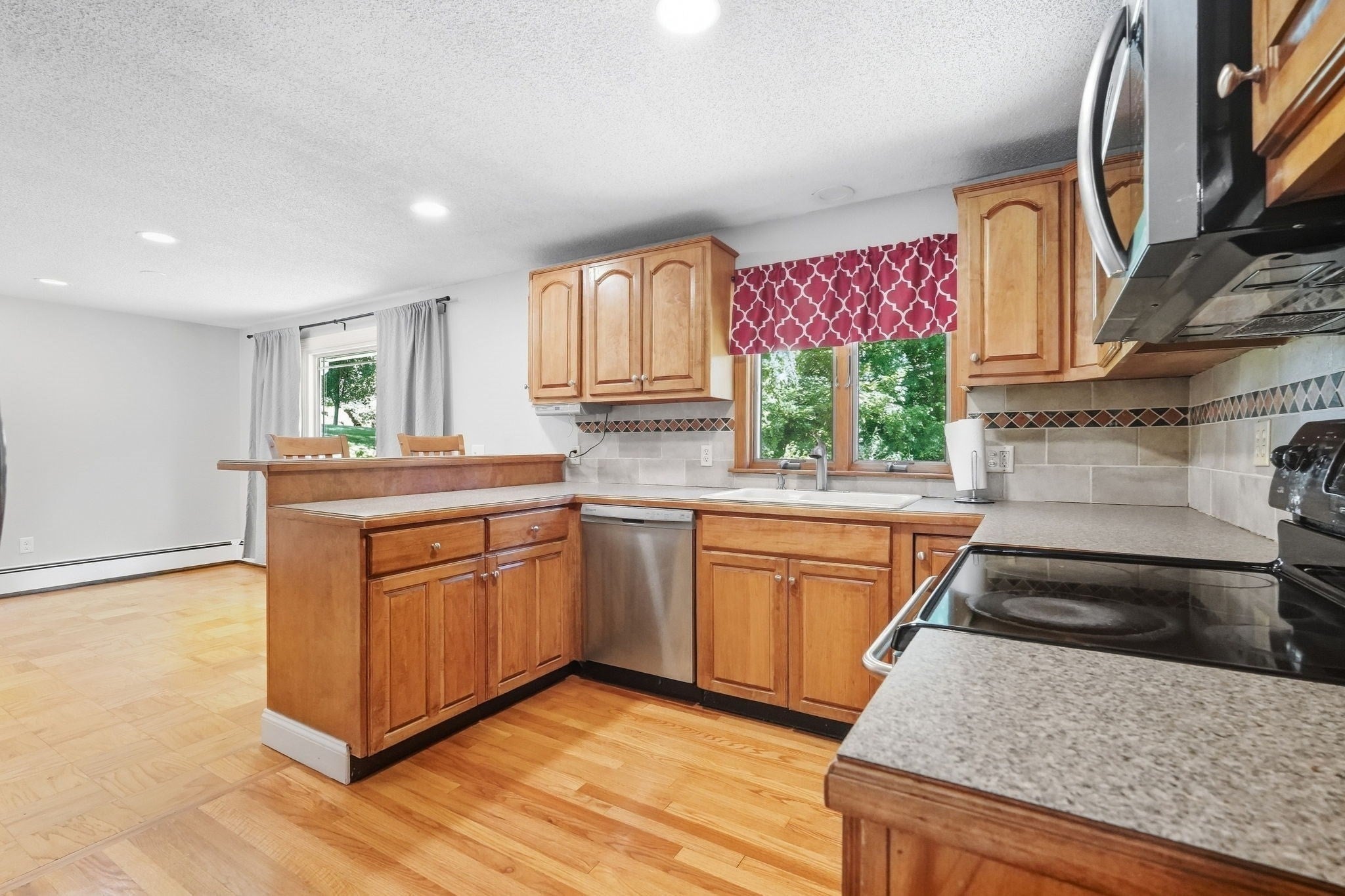 71 Woodside Rd, Ludlow, MA, 71 Woodside Rd, Ludlow, MA Photo #15