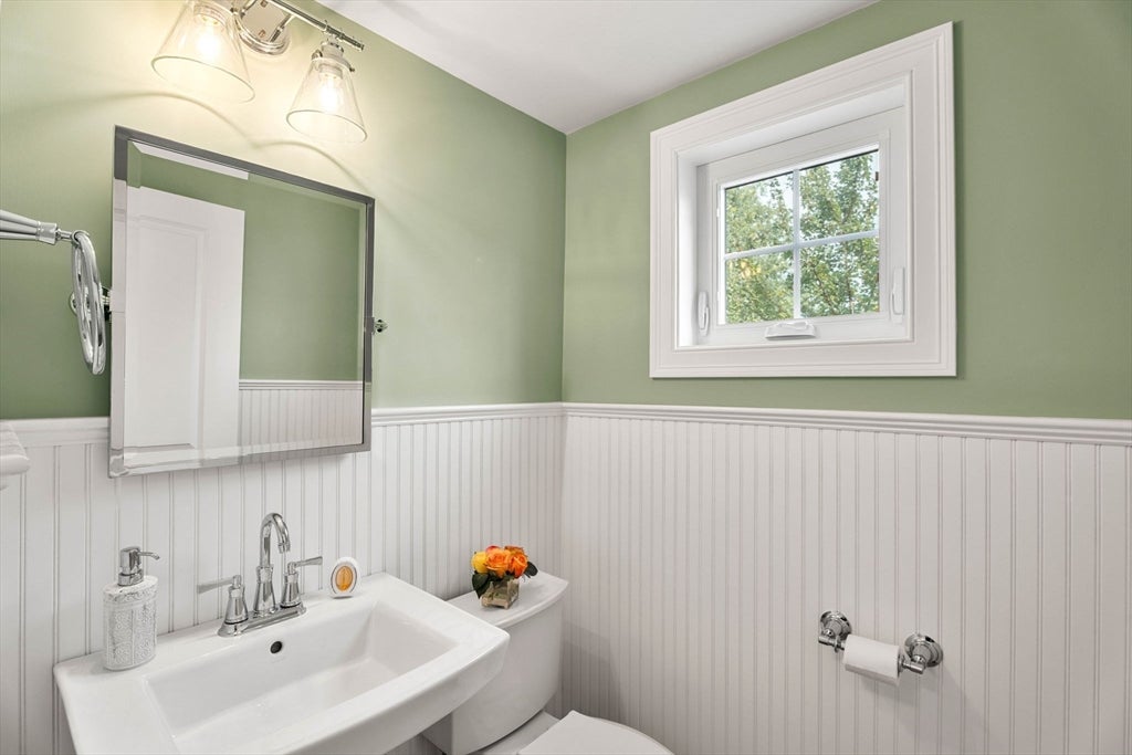 34 Beckford St #D, Beverly, MA Photo #11
