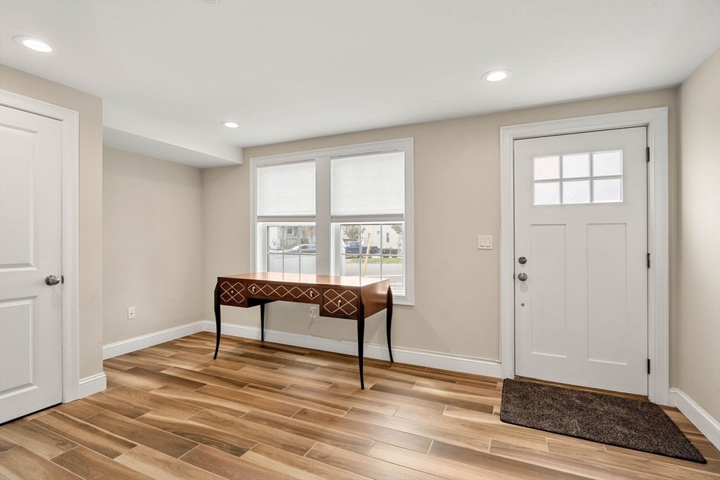 34 Beckford St #D, Beverly, MA Photo #33