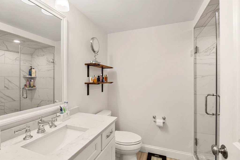34 Beckford St #D, Beverly, MA Photo #28