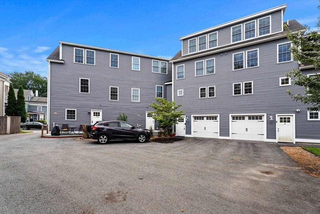 34 Beckford St #D, Beverly, MA Photo #34