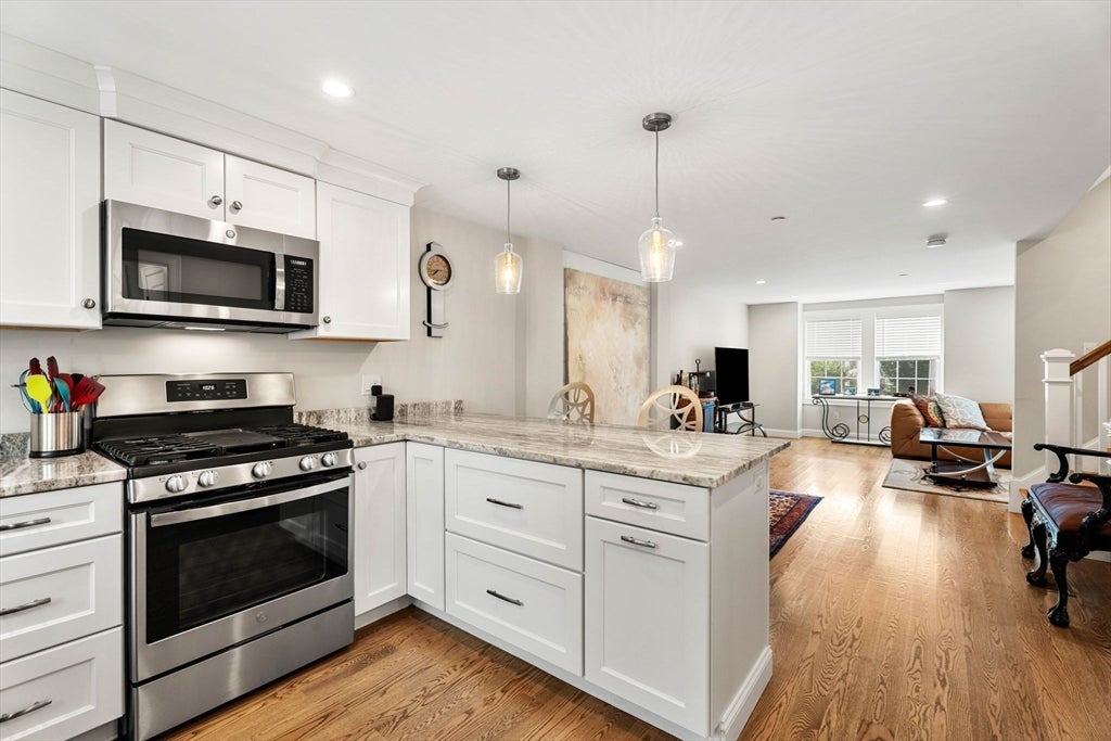 34 Beckford St #D, Beverly, MA Photo #8
