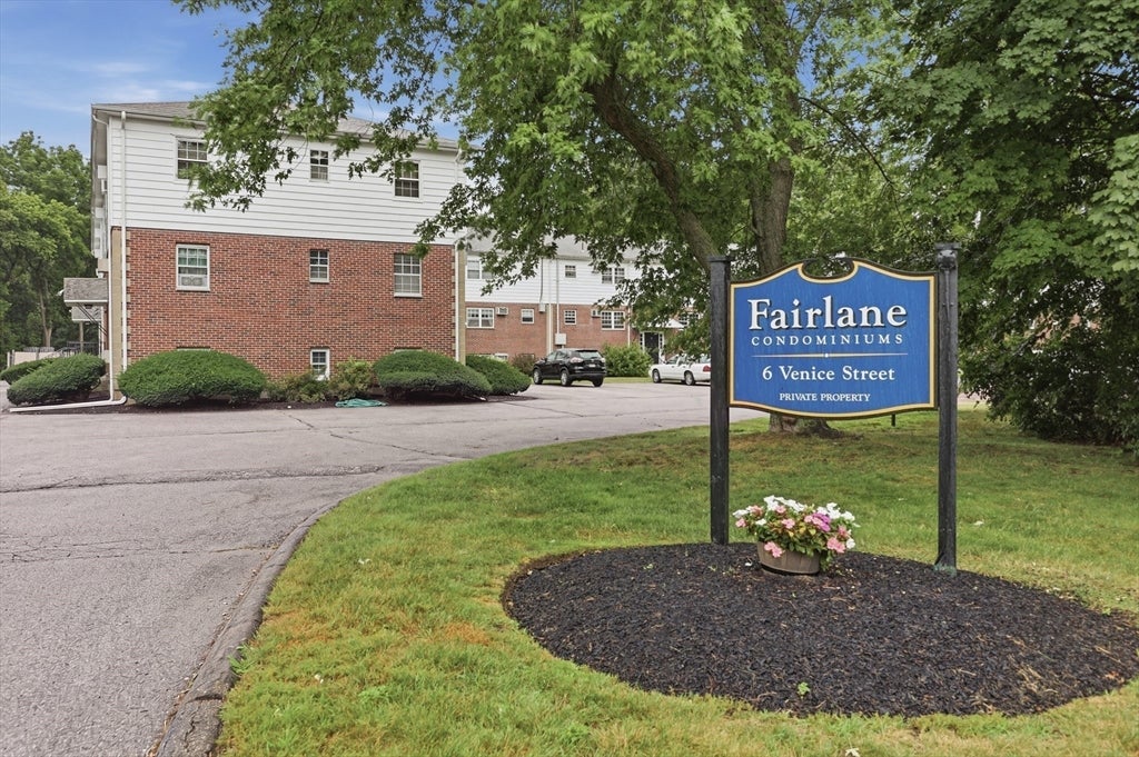 6 Venice Street #C2, Danvers, MA Photo #2