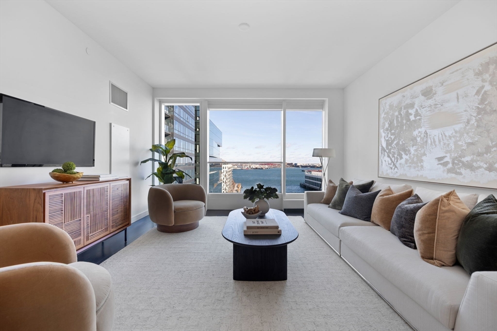 150 Seaport Blvd 11C