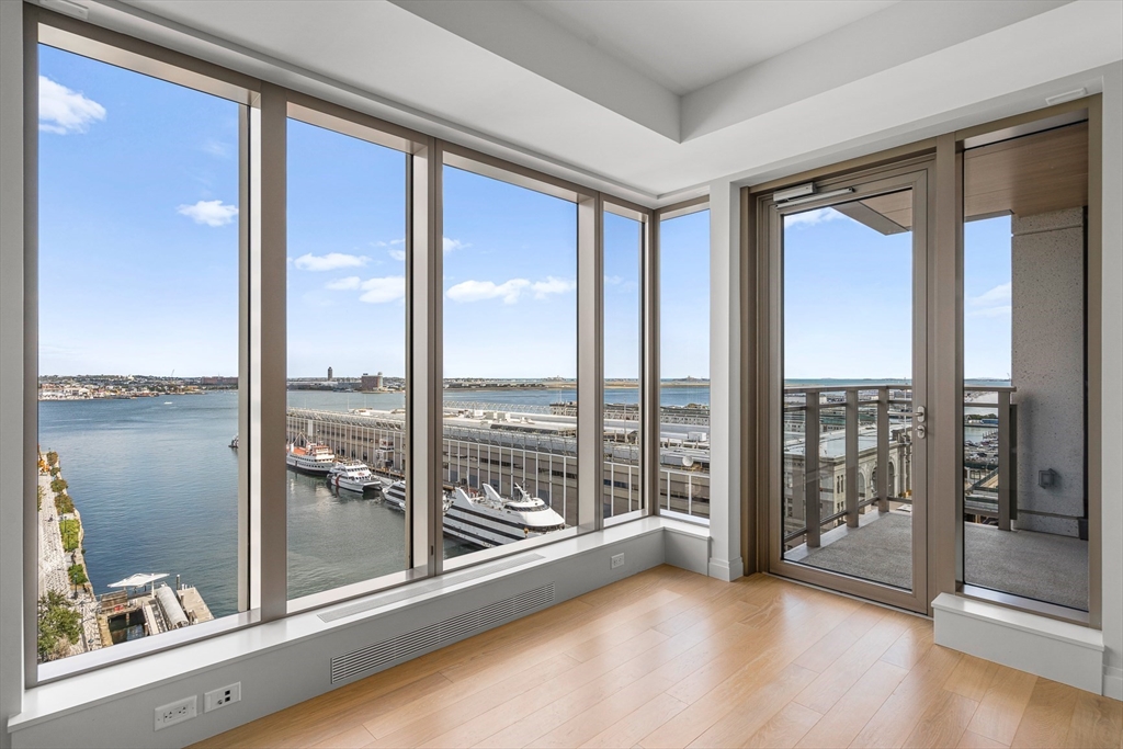 133 Seaport Blvd 1516