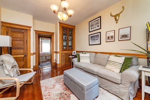 49 Revere St 4 Boston MA 02114