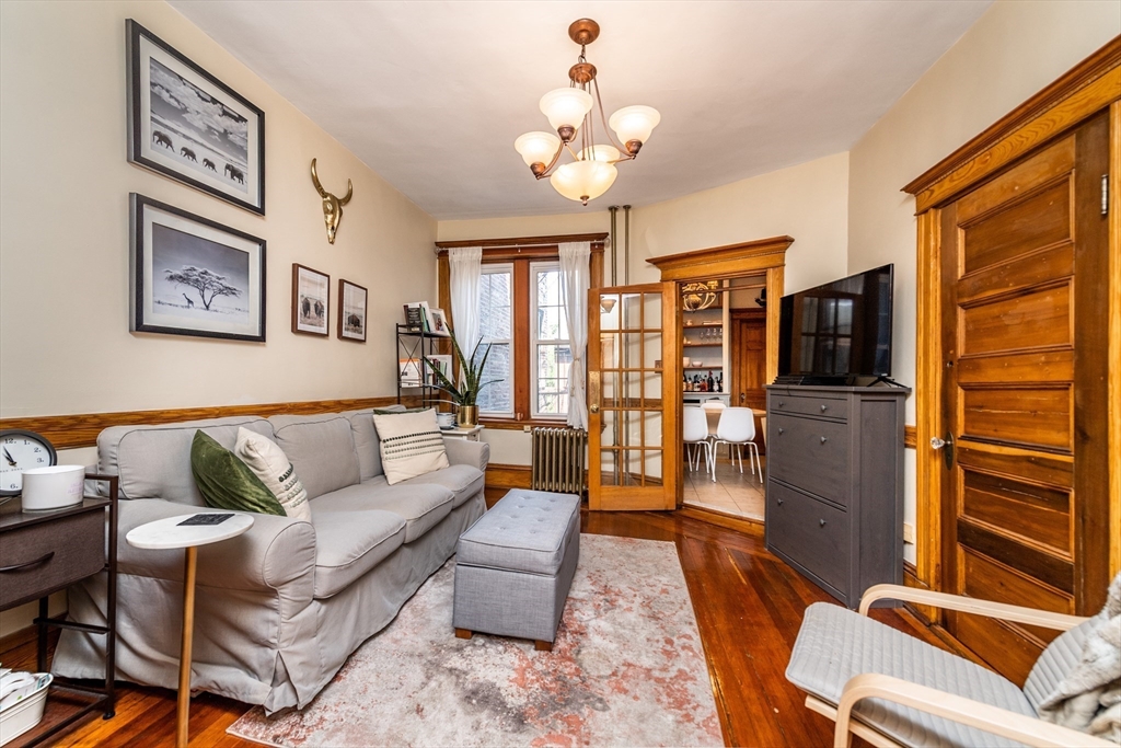 49 Revere St 4