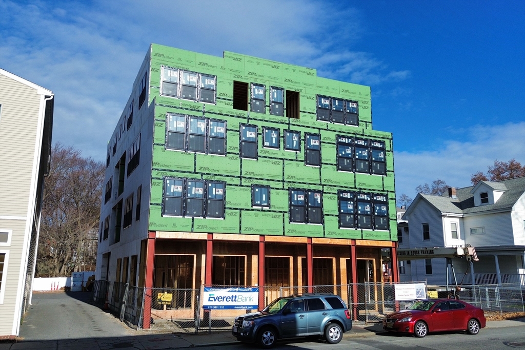 421 High St 204