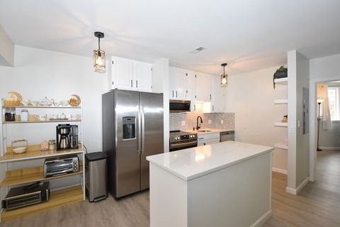 206 Tall Oaks Dr L Weymouth MA 02190