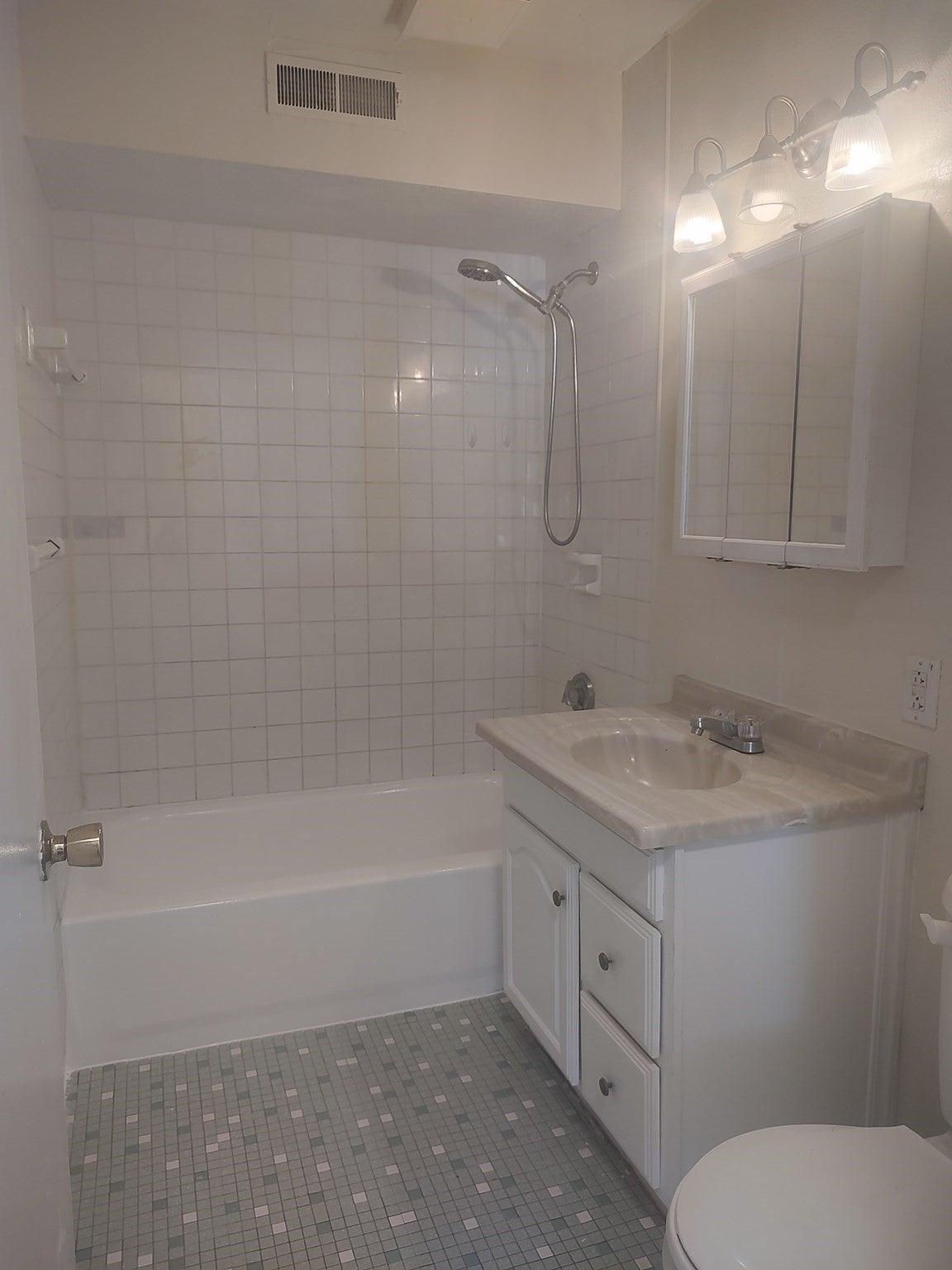 105 Oak Lane #9, Brockton, MA, 105 Oak Lane #9, Brockton, MA Photo #12