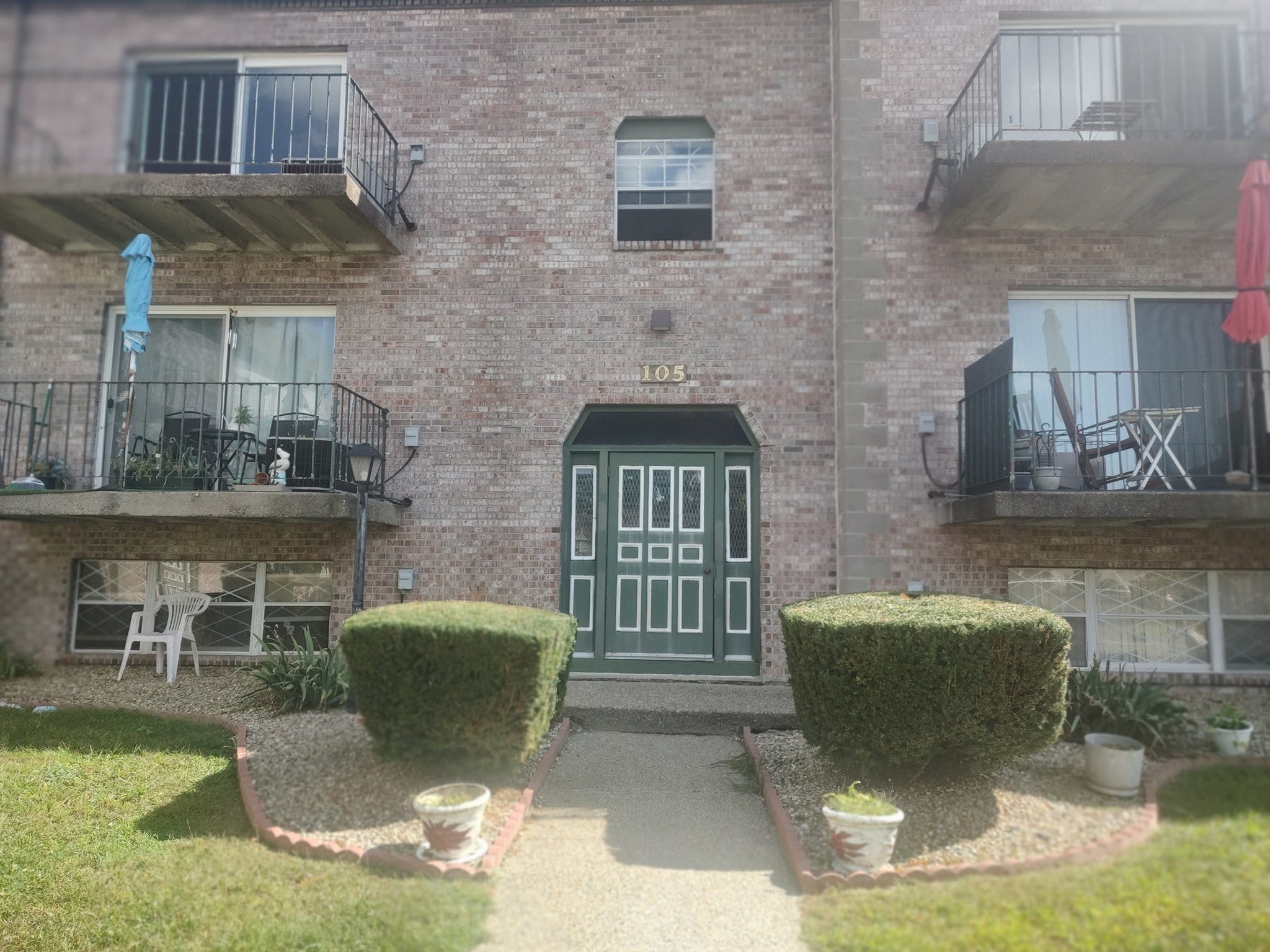 Photo of 105 Oak Lane, Brockton, MA