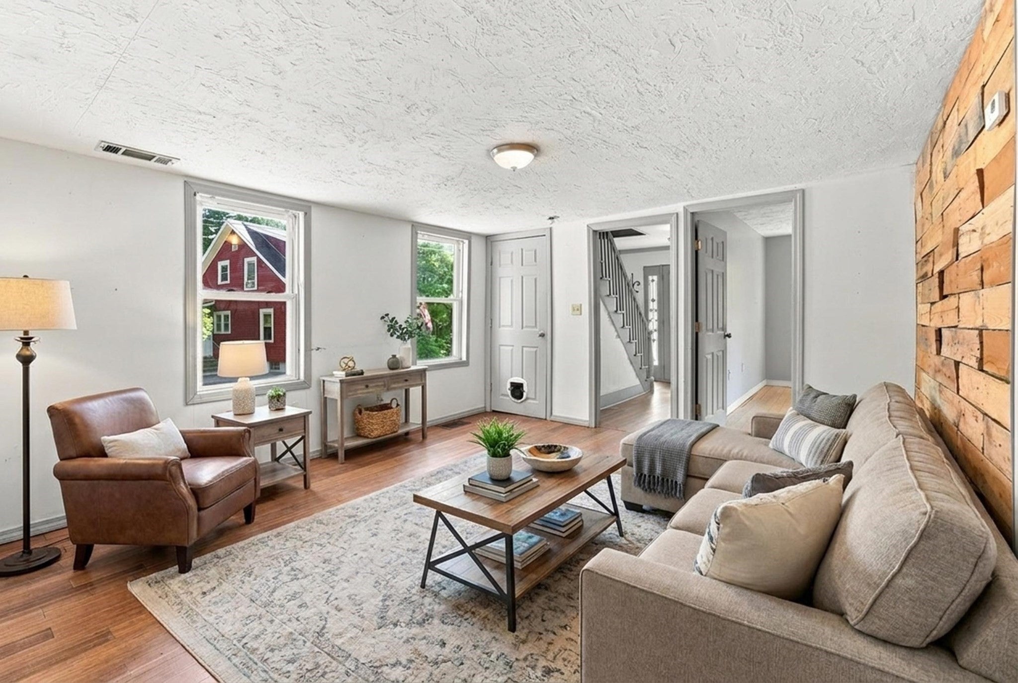 28 Tremont St, Athol MA 01331