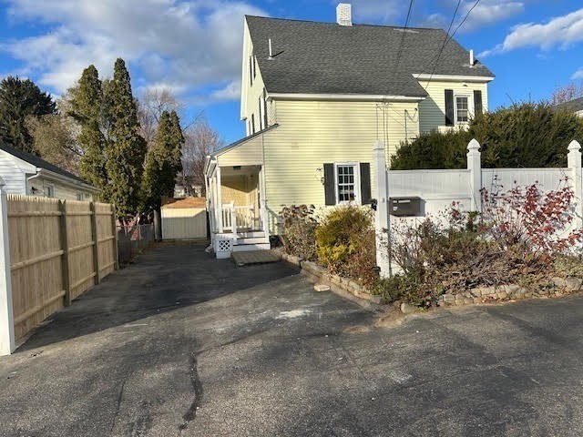 633 Plantation Street