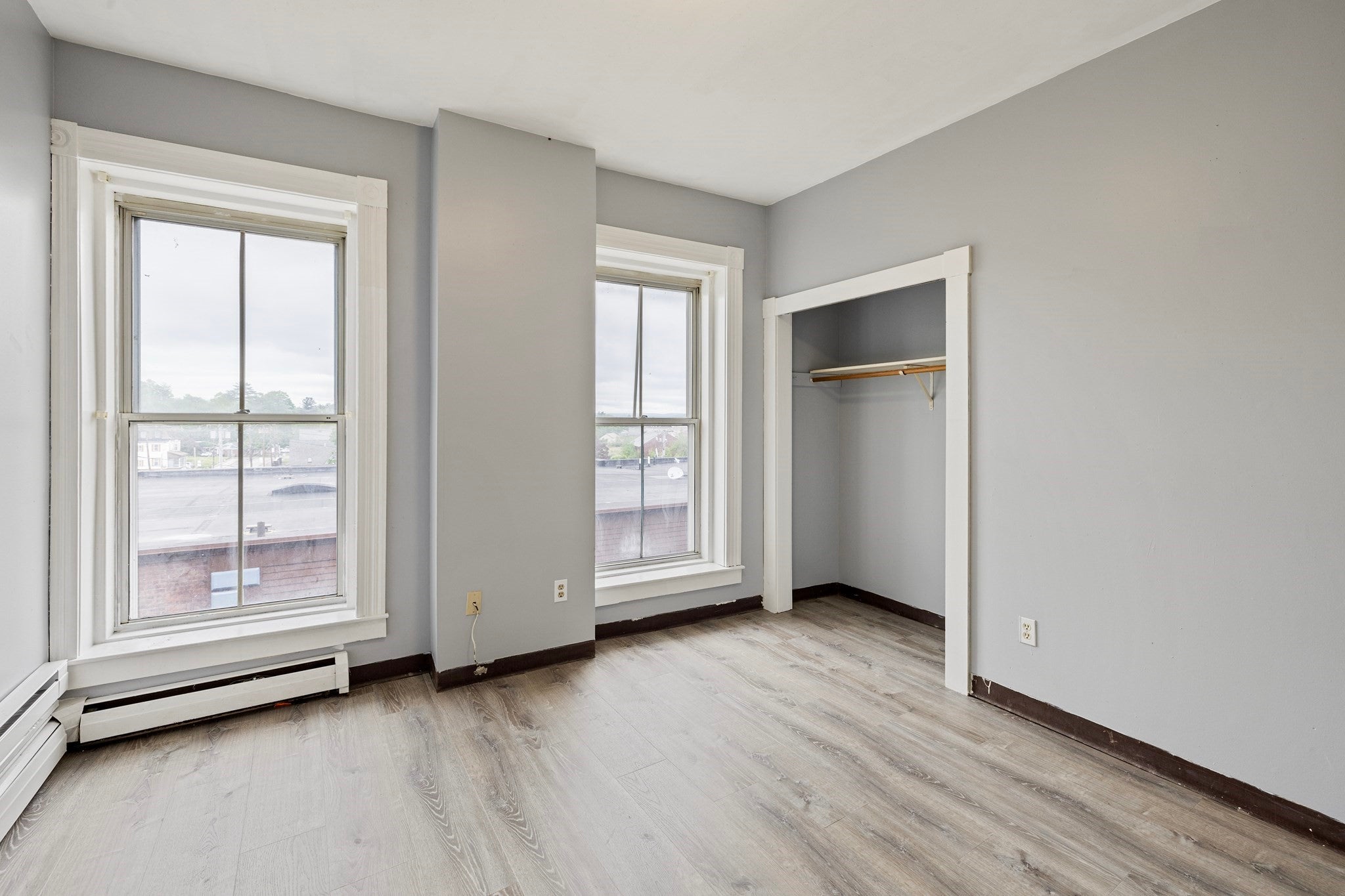 12-14 E Main St