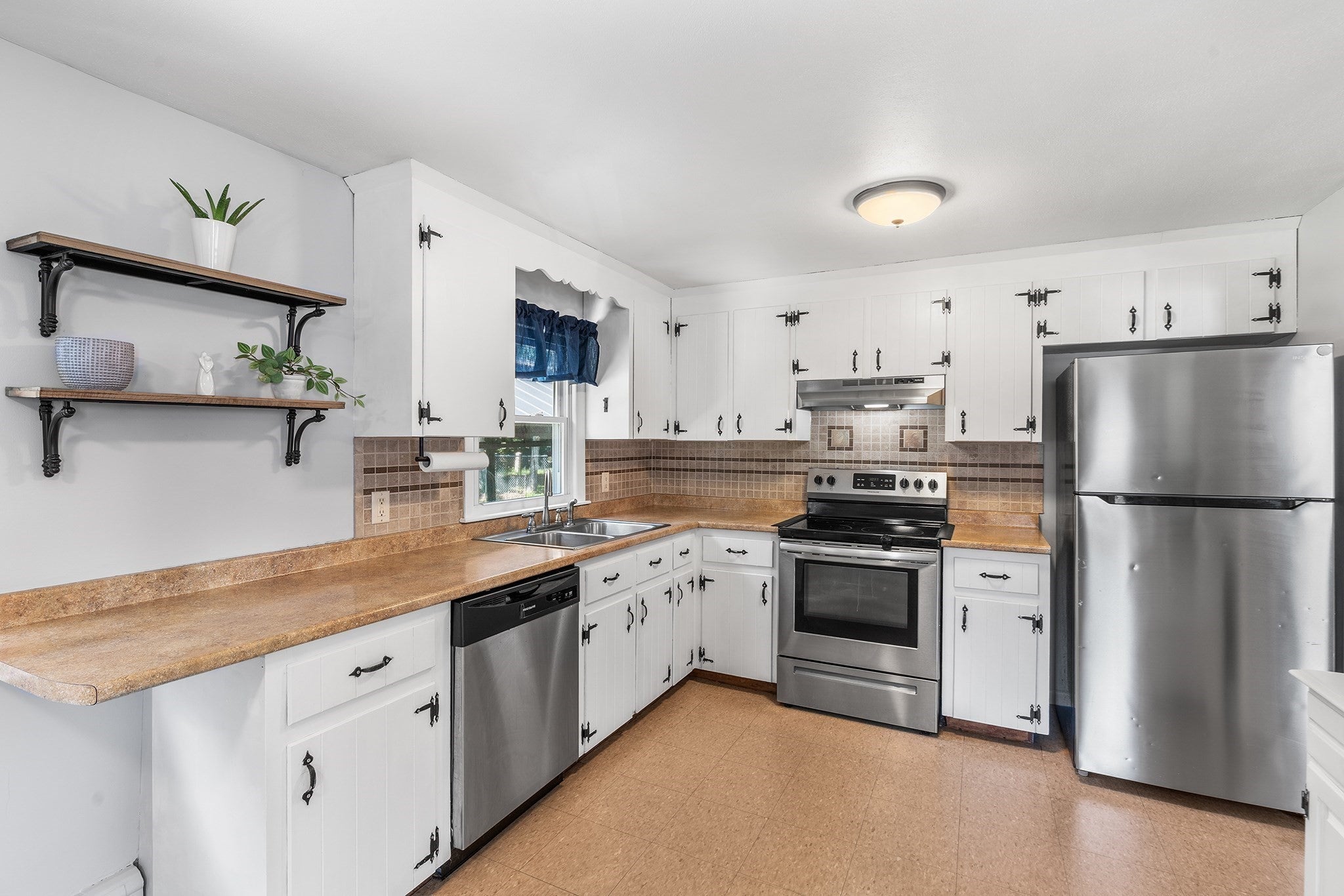 15 Dawes St, Blackstone, MA, 15 Dawes St, Blackstone, MA Photo #7