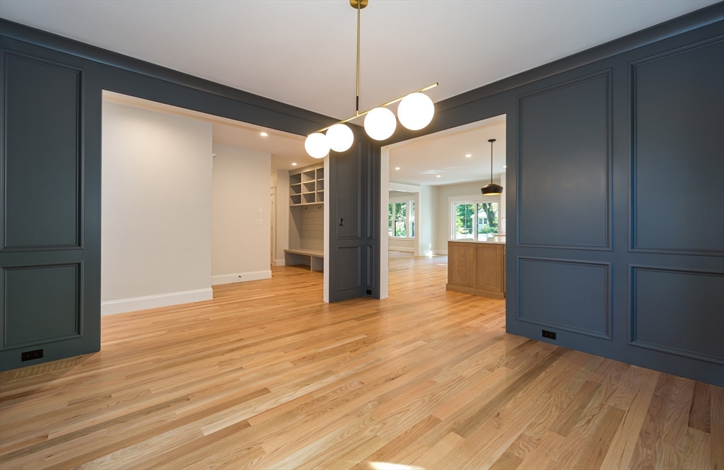 57 Beverly Rd