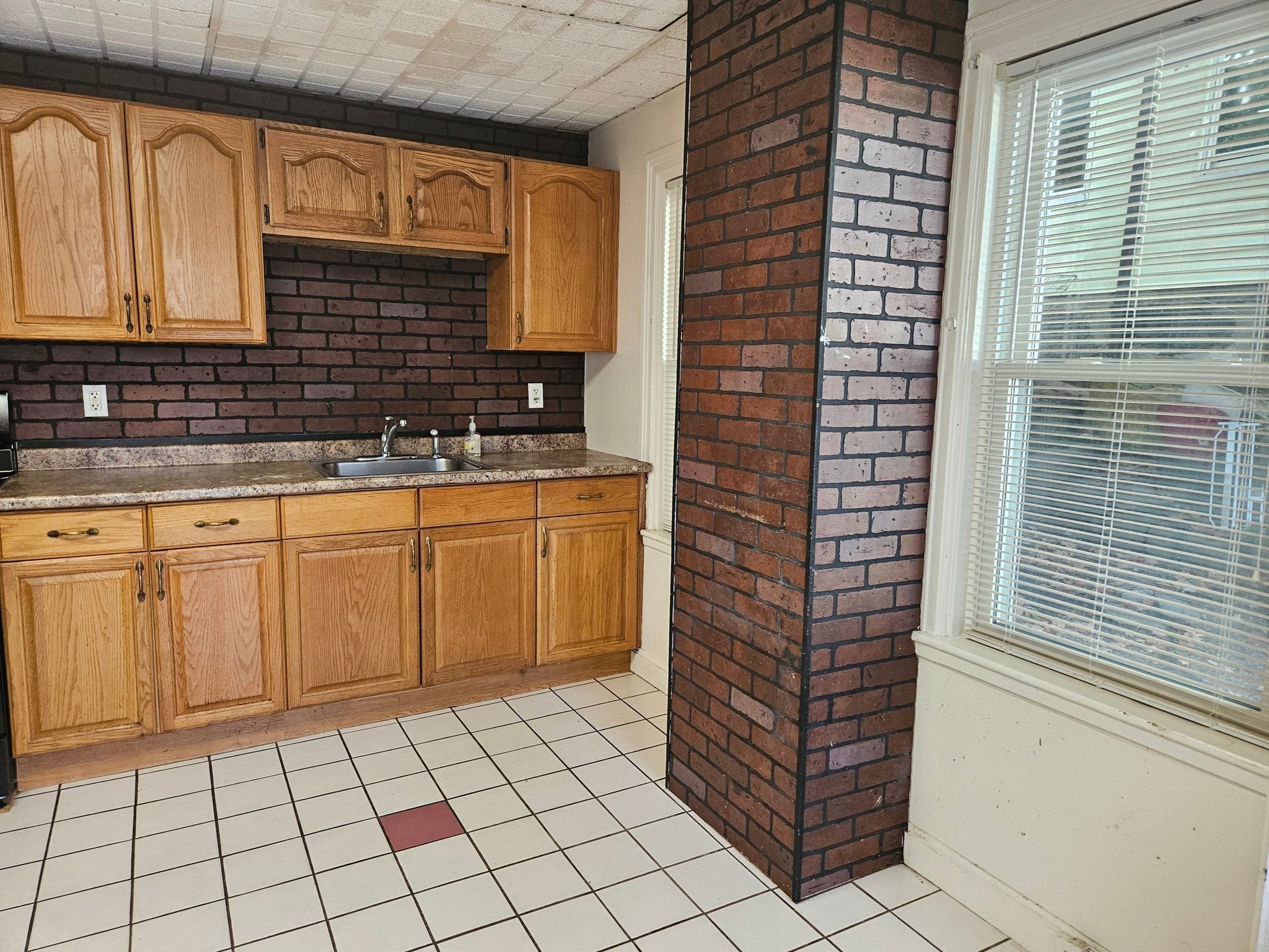 22-24 Prout ST, Quincy, MA Photo #9