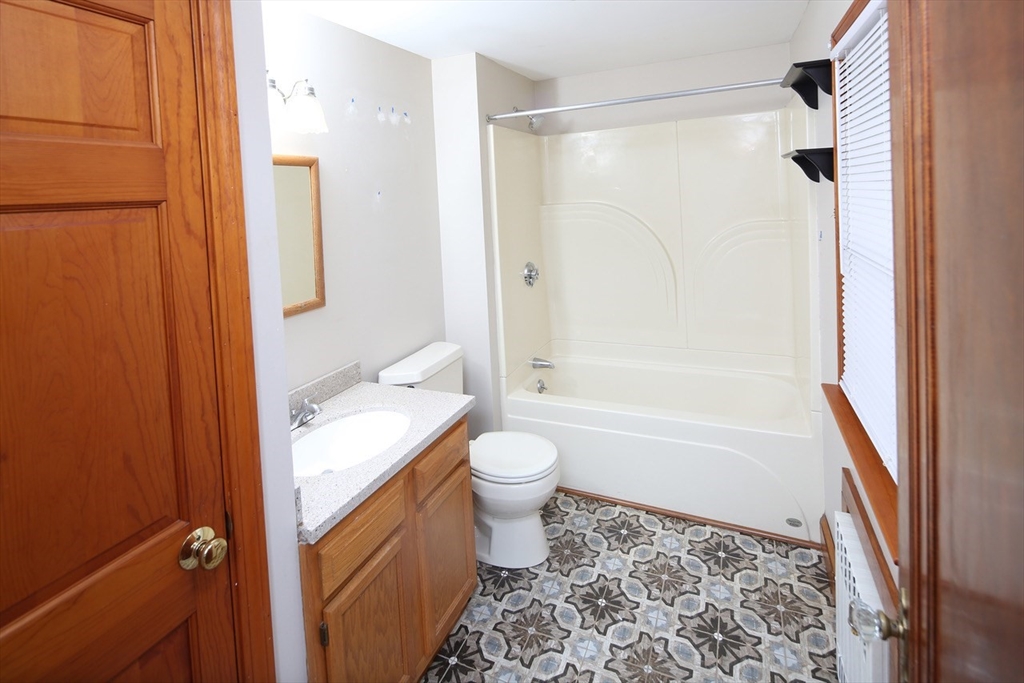 11 Elinor Rd, Weymouth, MA Photo #11