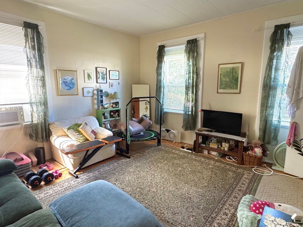 55 Northampton St, Easthampton, MA, 55 Northampton St, Easthampton, MA Photo #13