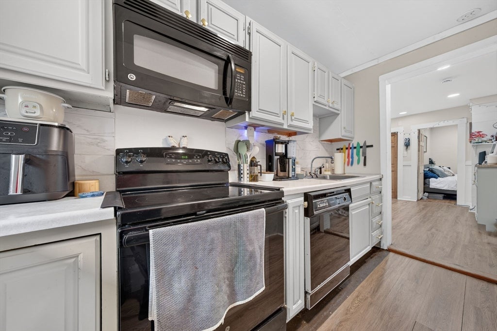 16 Svenson Ave #1, Worcester, MA Photo #9