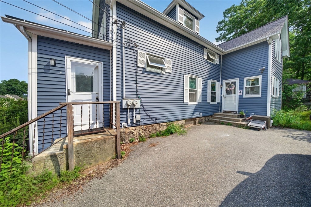 16 Svenson Ave #1, Worcester, MA Photo #3