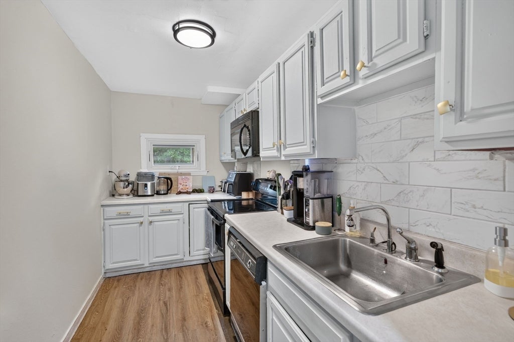 16 Svenson Ave #1, Worcester, MA Photo #8
