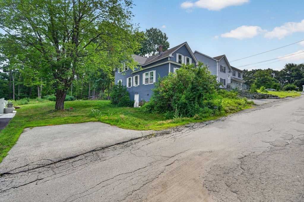 16 Svenson Ave #1, Worcester, MA Photo #2