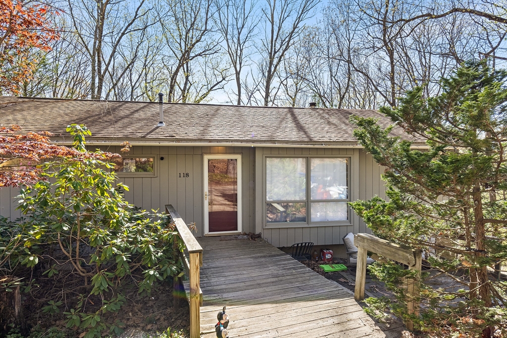 118 Vaughn Hill Rd